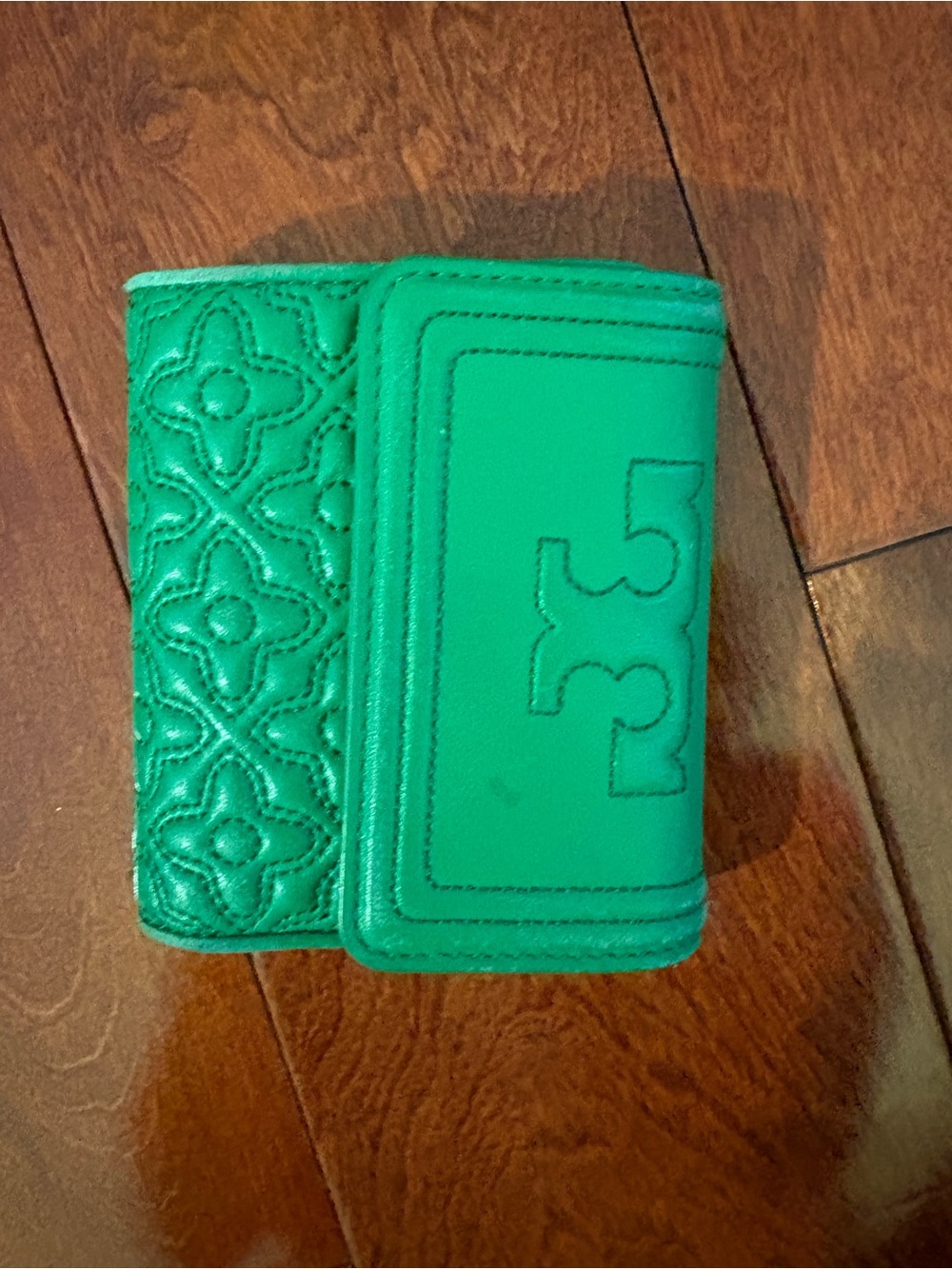 Tory Burch Bryant Foldable Wallet Green